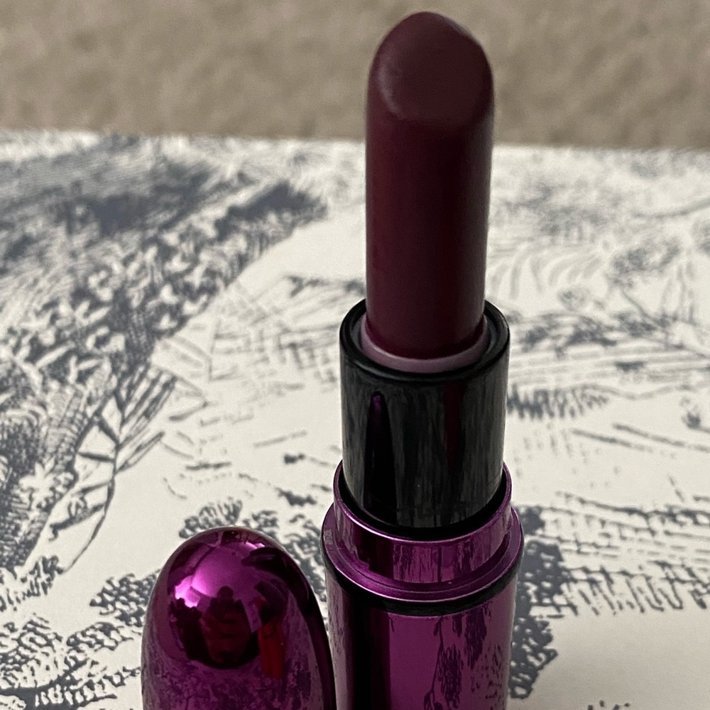 MAC MINI LIPSTICKS LIGHTLY USED/USED